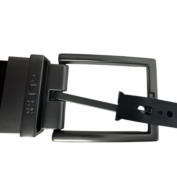 Guess Men’s Reversible Belt Sz XL (42-44) Black/Brown Approx 1.5” Width $48 NWT - Picture 6 of 12